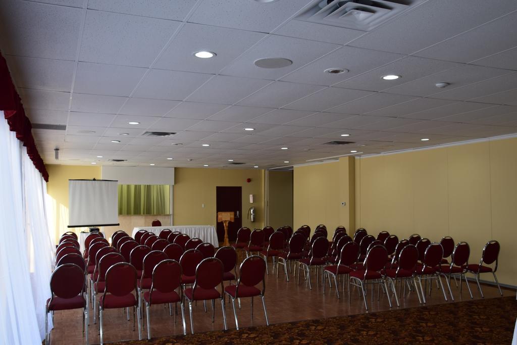Quality Inn Брейсбридж Экстерьер фото