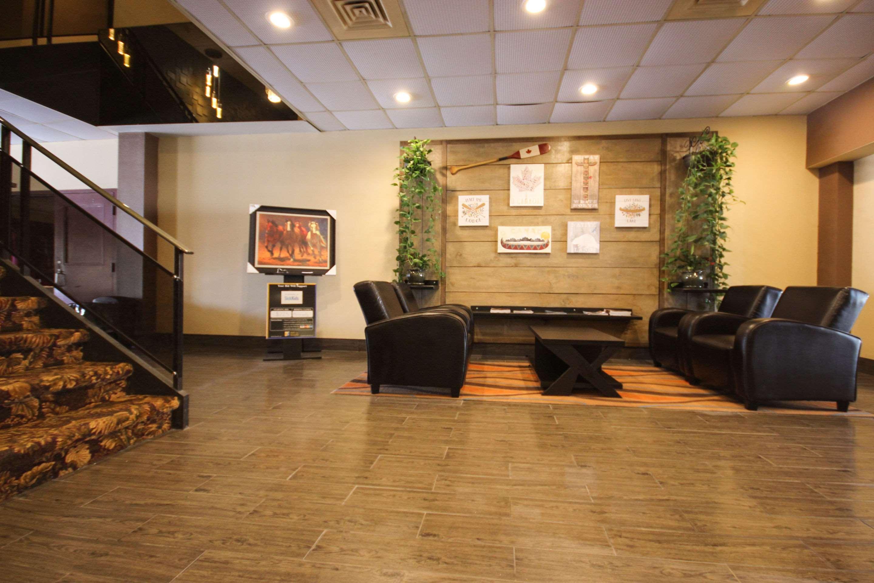 Quality Inn Брейсбридж Экстерьер фото