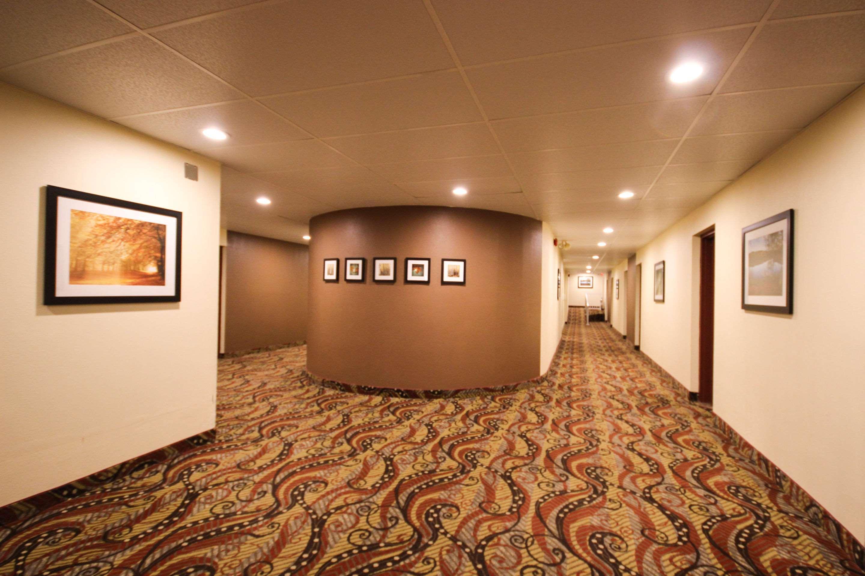 Quality Inn Брейсбридж Экстерьер фото