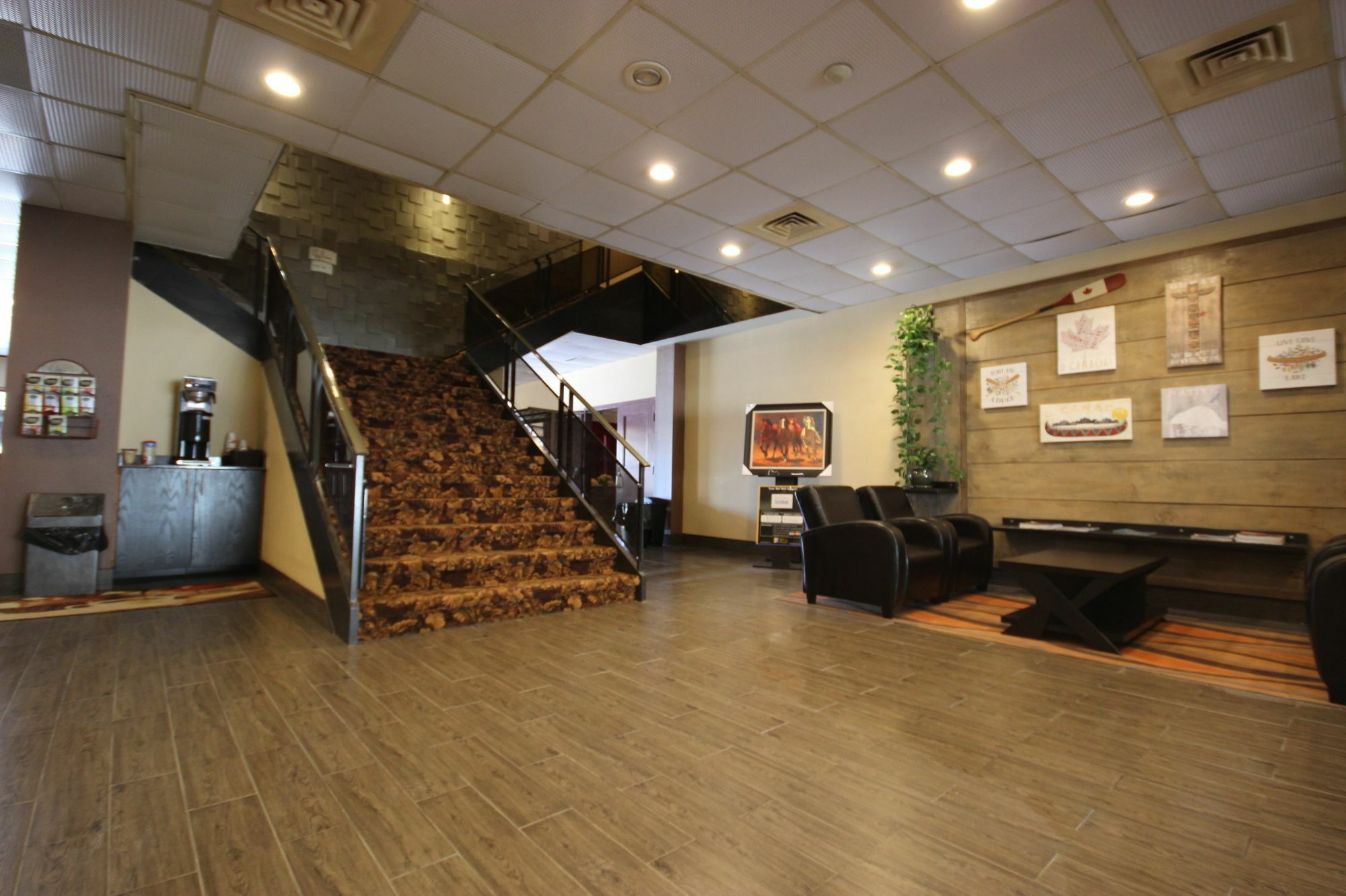 Quality Inn Брейсбридж Экстерьер фото